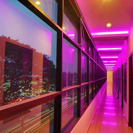 Karibu Residency Hotel Malappuram Exterior photo