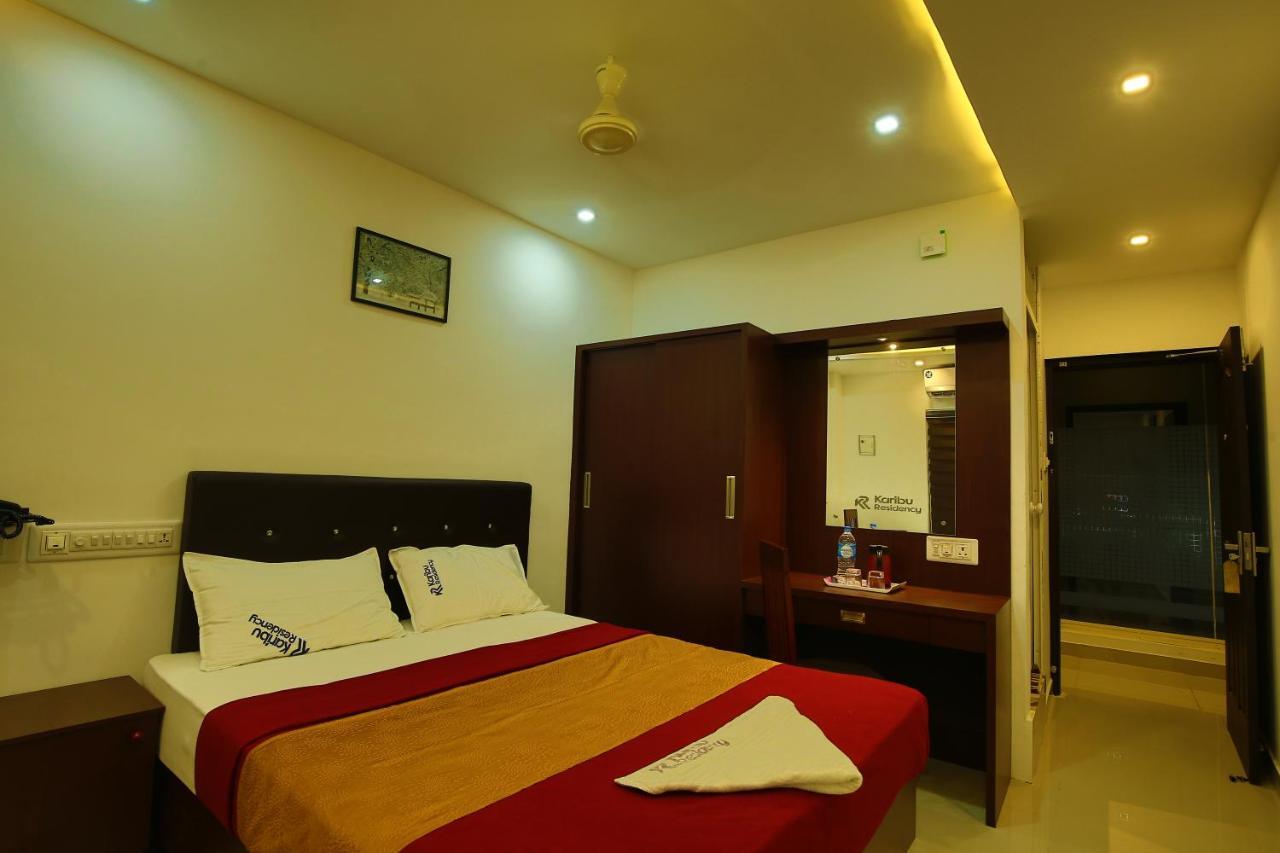 Karibu Residency Hotel Malappuram Exterior photo